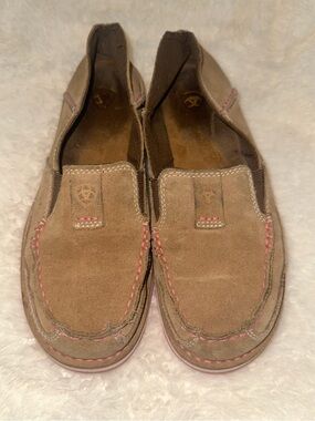 ARIAT Taupe Suede Slip-On Loafers with Pink Stitching